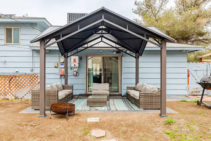 5 bed, $5,800 — Photo 2