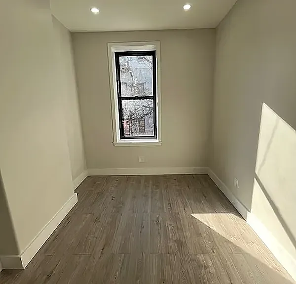 1376 Flatbush Ave #5A — Photo 4