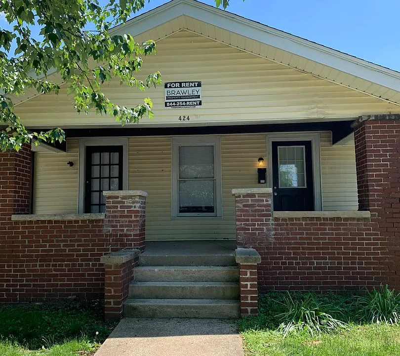 424 E Cottage Grove Ave