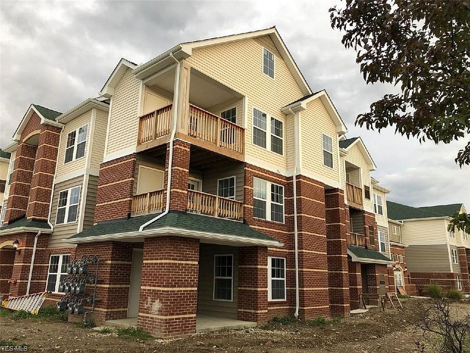 1st image of 23002 Chandlers Ln APT 334