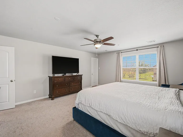 8050 Scanlan Trce — Photo 24