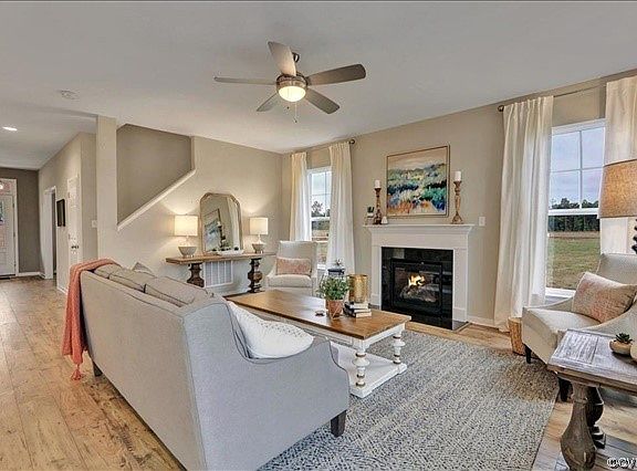 3rd image of 8307 Cypress Pond Ln