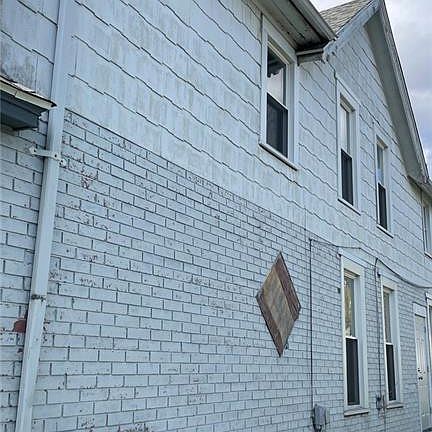 4th image of 1120 Gordon St