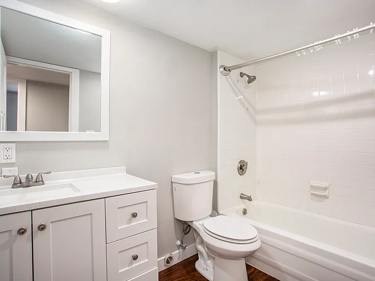 2561 Burton St SE #2561 — Photo 13