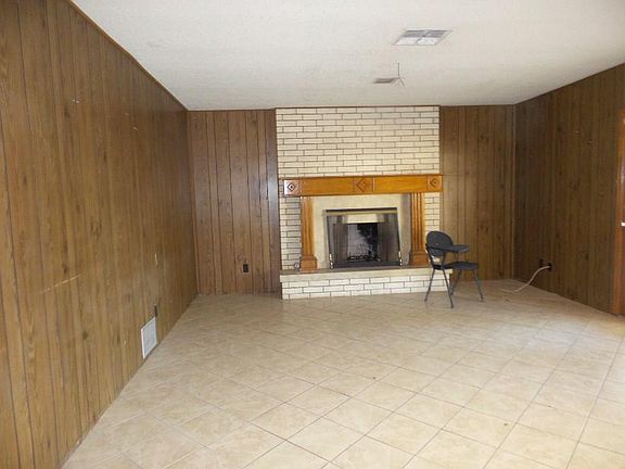 4th image of 10821 Miller Barber Dr