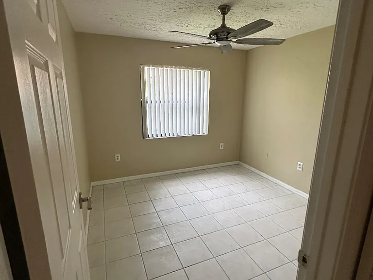 365 Island Oaks Pl — Photo 22