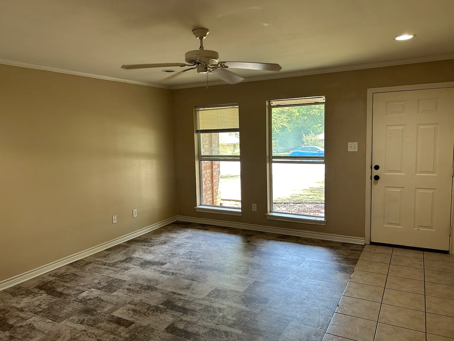 3 bed, 1346 sqft, $1,600 — Photo 4