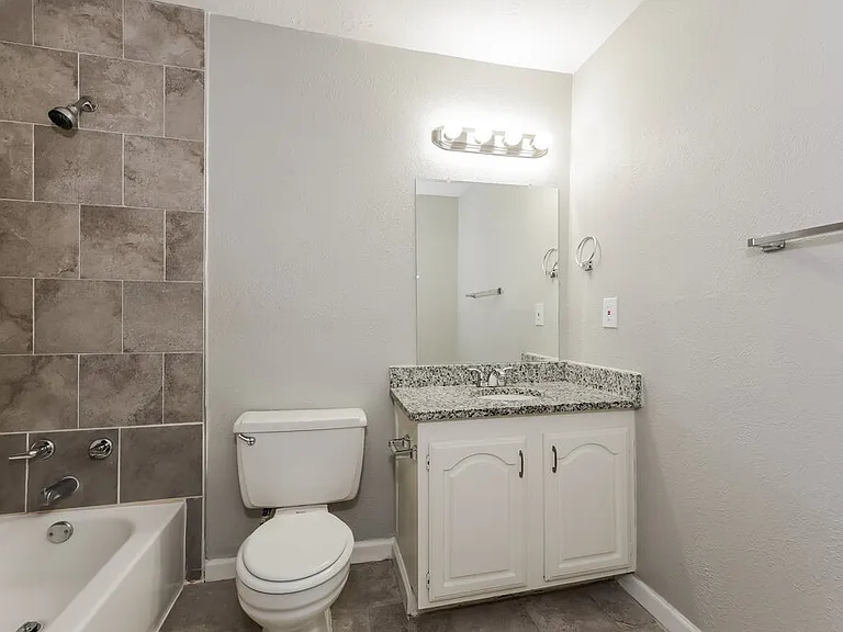 7709 Landmark Ridge St — Photo 14