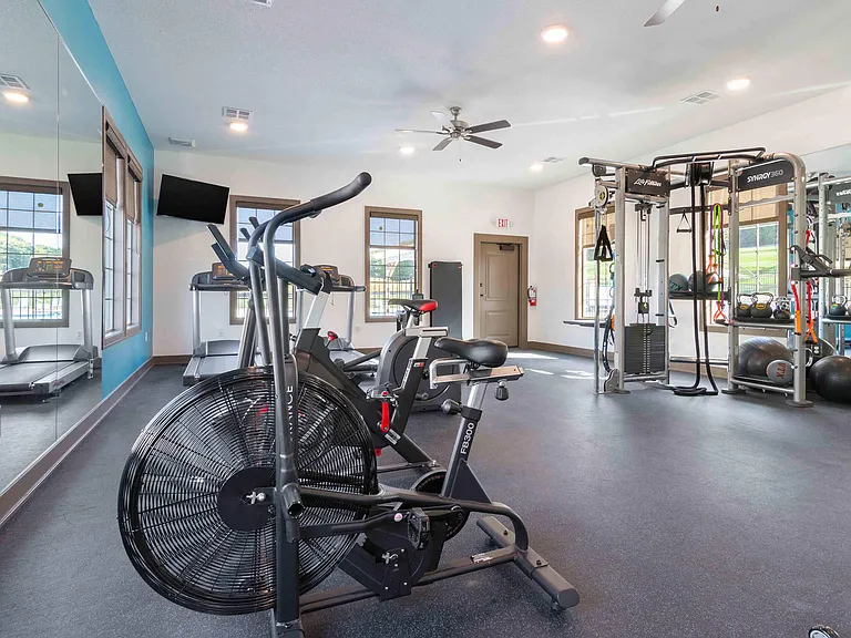 Thrive at Creekside Apartments and Townhomes — Photo 31