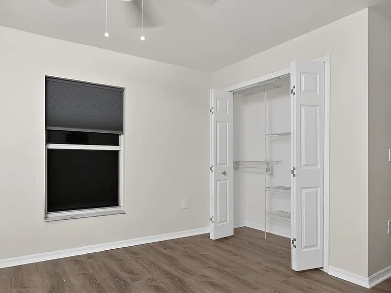 Bedroom2 2/3