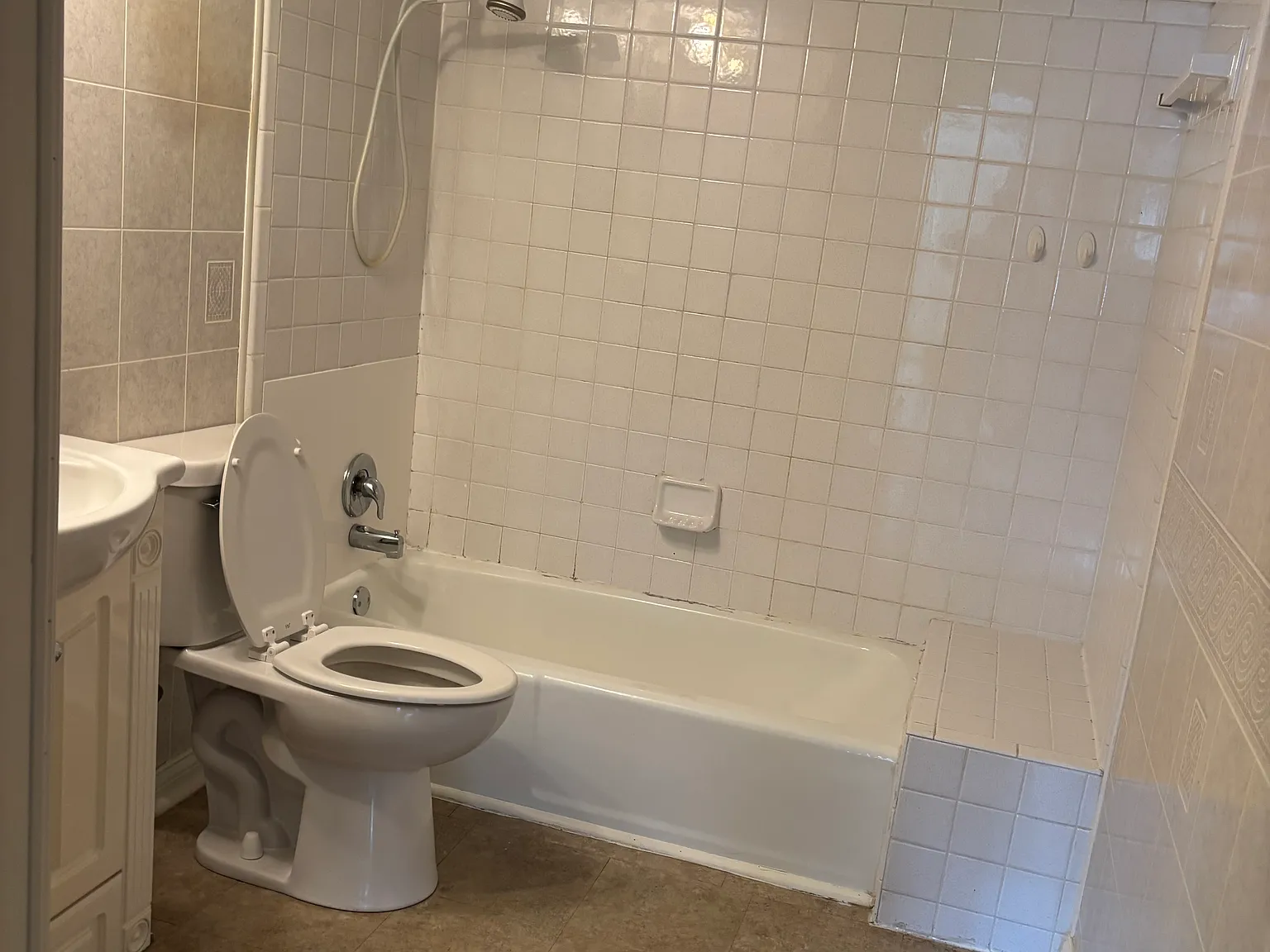 2 bed, $925 — Photo 4