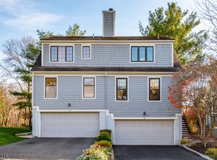 66 Shearwater Ln, Wayne, NJ 07470