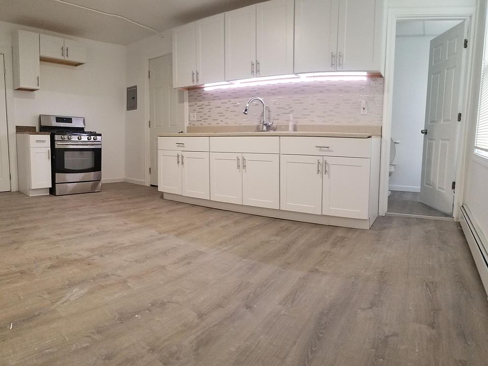 2nd image of 12 Veazie St #2