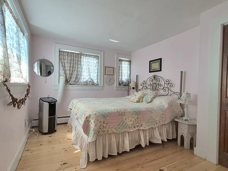 45 Stearns Rd — Photo 35