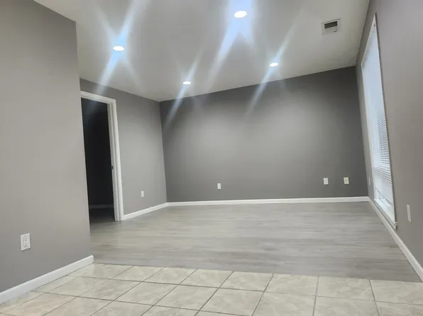 3001 Preble St APT 6, Bremerton, WA 98312