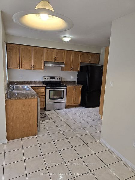 Mississauga House for rent - 3 Bedrooms — photo 4