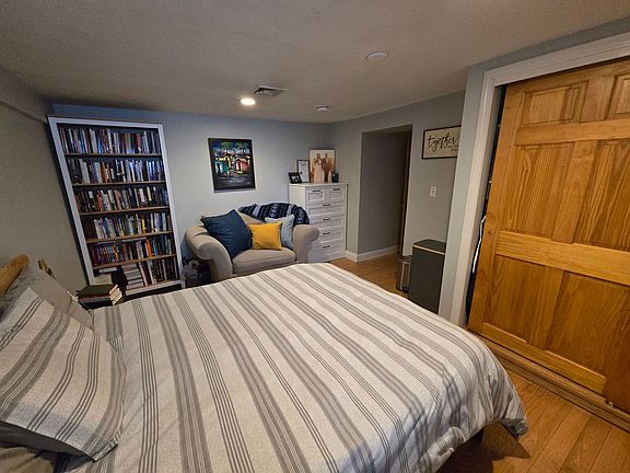 5th image of 254 Market St #A