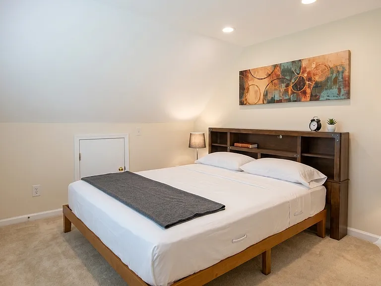 2105 Ector Cv NW — Photo 3