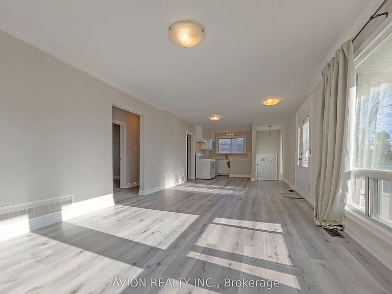 443 Fernleigh Cir N — Photo 5