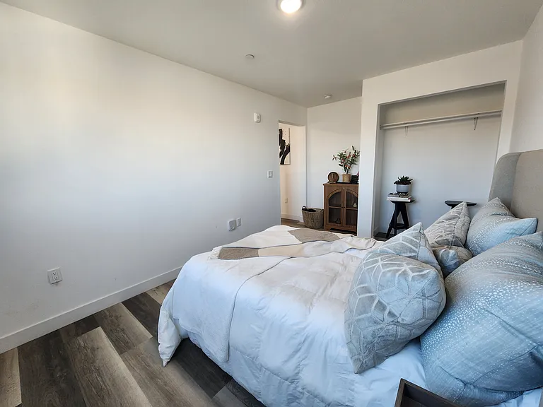 2837 San Marino St #1 — Photo 3