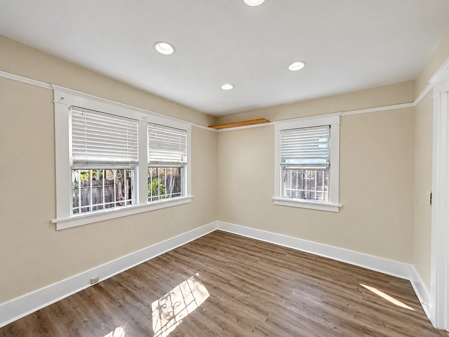 1051 N. Curson Apartments — Photo 4