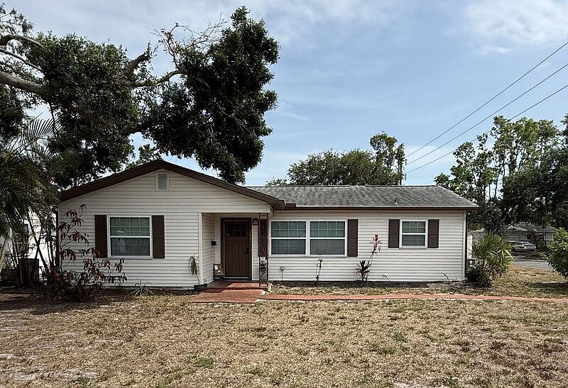 1st image of 206 40th Ave NE