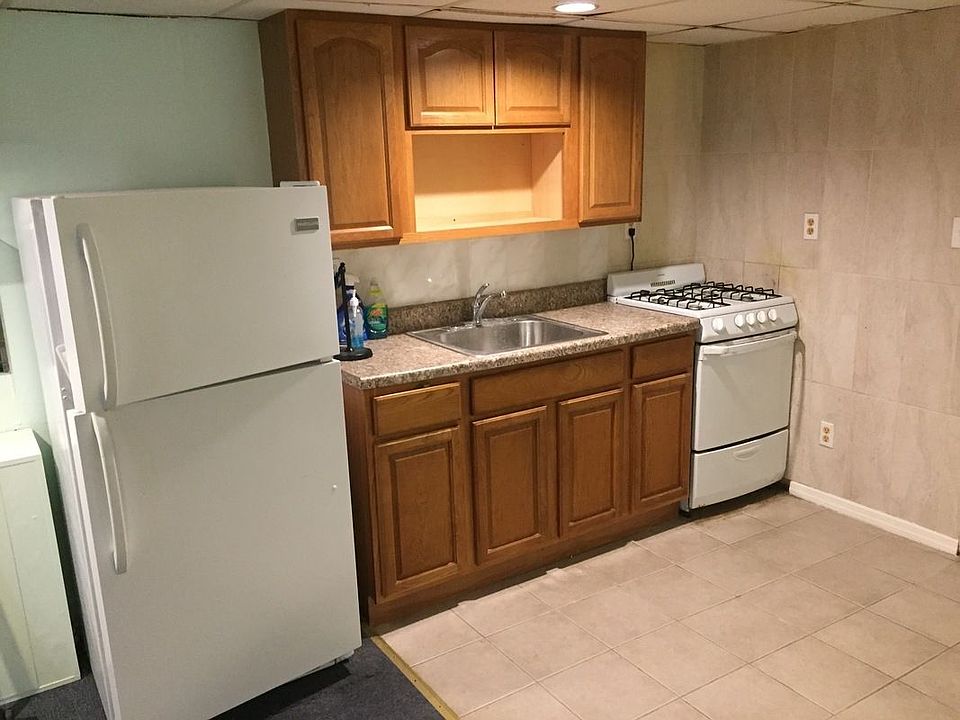 1st image of 2078 Brown St #B
