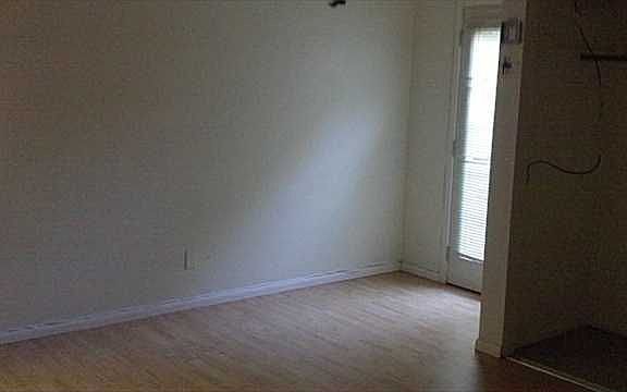 5th image of 6316 Dykes Ave