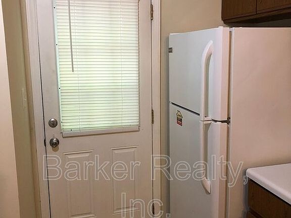 5th image of 4929 Coral Ridge Ct #101