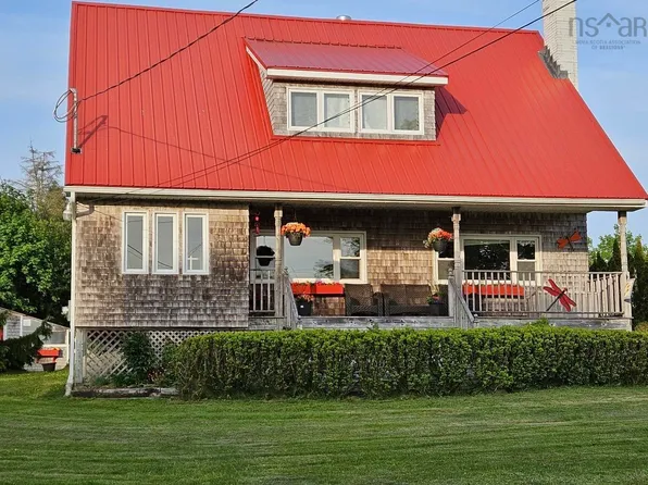 75 Bayview Dr, Halifax, NS B3Z 3J8