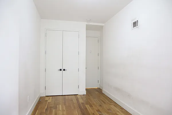 Rented by Lofts and Flats LLC | media 10