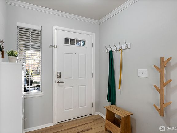 4th image of 3206 Festival Avenue E