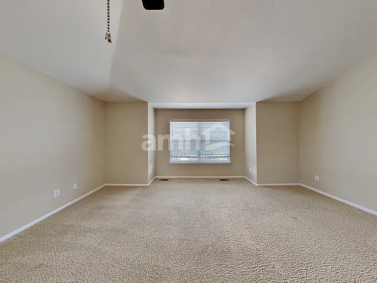 1556 S Catawba Cir — Photo 9