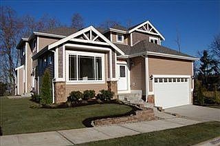 5th image of 601 24th Ave SW