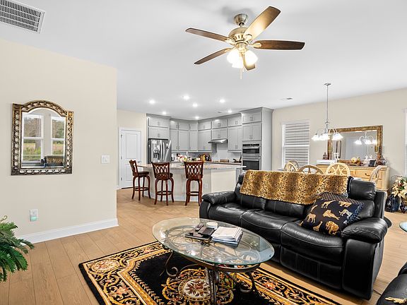 2nd image of 530 Beckham Ct.