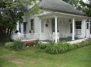 157 N Pilot Knob Rd, Galena, IL 61036