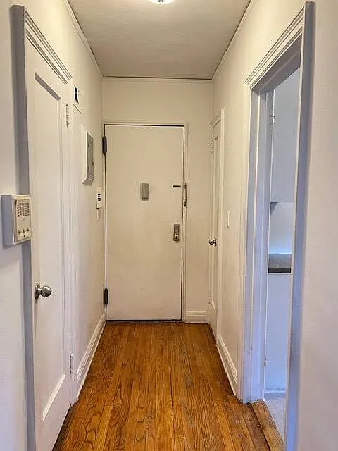 1 bed, 1.0 bath, $1,850 — Photo 2