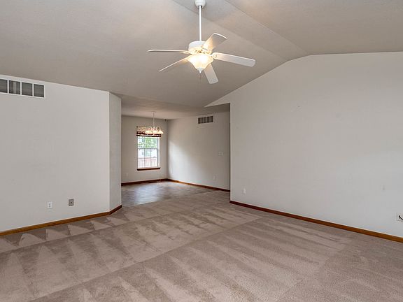 4th image of 3709 Scarborough Way