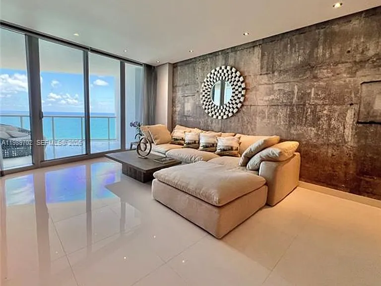 17121 Collins Ave #1905 — Photo 4
