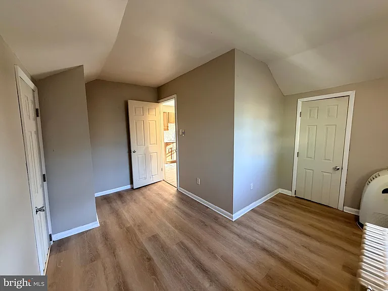 530 San Diego Ave #B — Photo 10