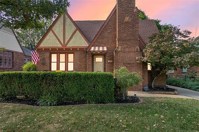 1st image of 1616 S Evanston Ave