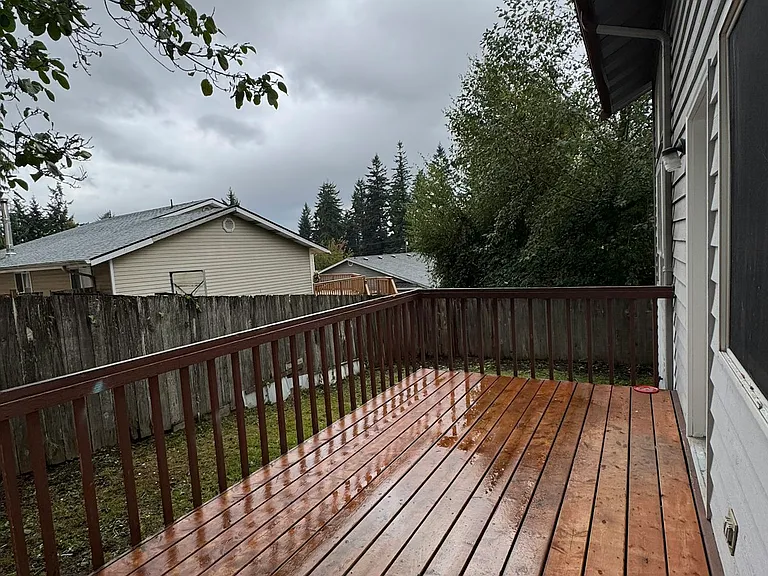 9 76th St SE #B — Photo 25
