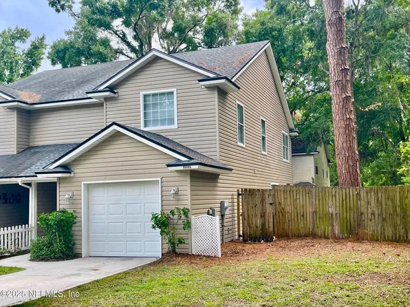 86069 Pineview Dr, Yulee, FL 32097