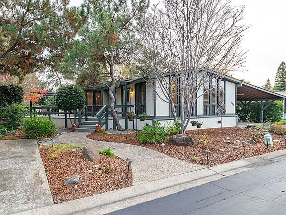 2nd image of 586 Southwood Dr