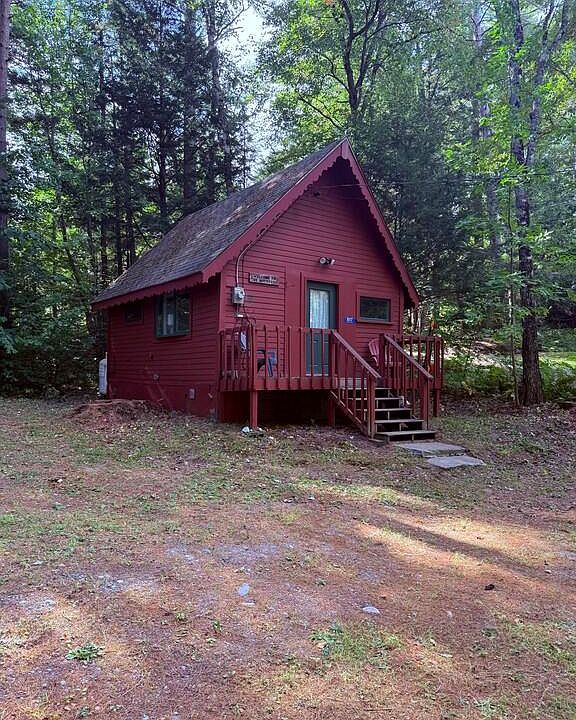 1st image of 1017 Spurline Road