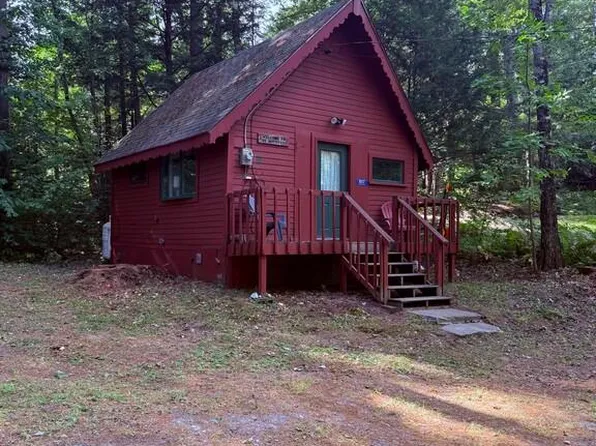 1017 Spurline Road, Carrabassett Valley, ME 04947