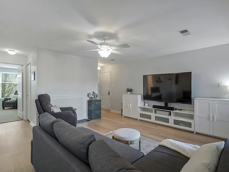 1417 Oronoco St #26 — Photo 6