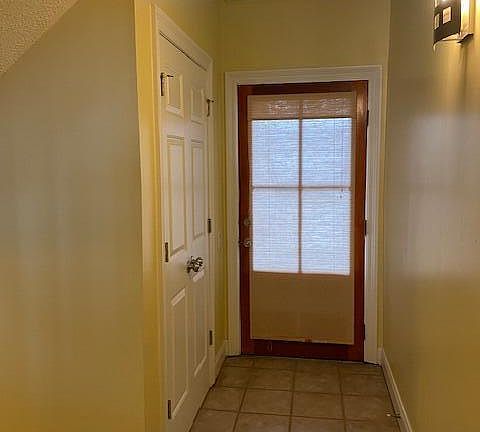 3rd image of 61 Breakers Ln