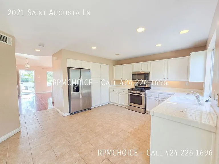 2021 Saint Augusta Ln — Photo 11