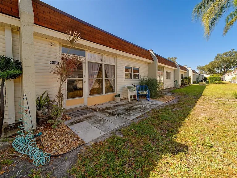 13827 Mission Oaks Blvd — Photo 28